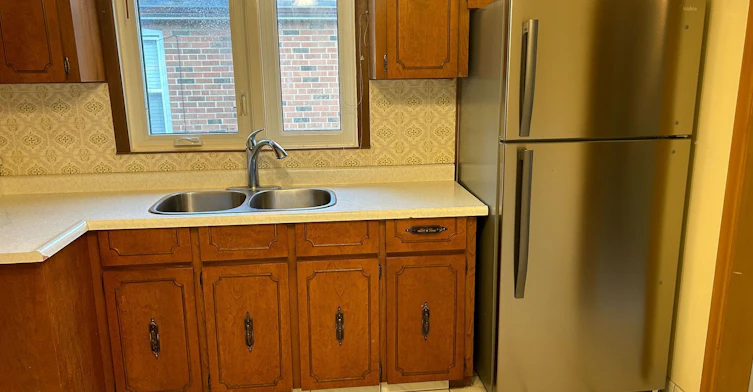 Main-9 Macleod Street, Toronto, ON, M6L 2M7 - 4
