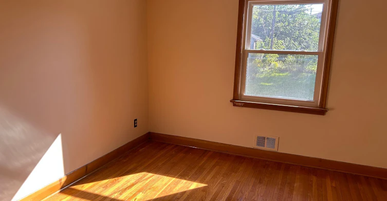 Main-9 Macleod Street, Toronto, ON, M6L 2M7 - 14