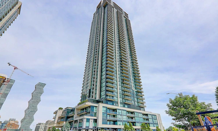 2807-3975 Grand Park Drive