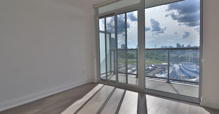 1410-56 Annie Craig Drive, Toronto, ON, M8V 0C8 - 8