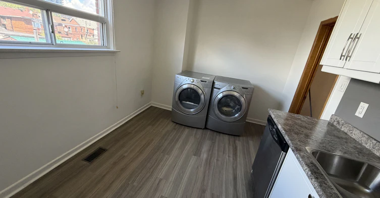 Upper-78 Millicent Street, Toronto, ON, M6H 1W4 - 5