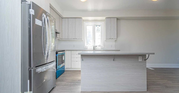 565 Wedgewood Drive, Burlington, ON, L7L 0J9 - 7