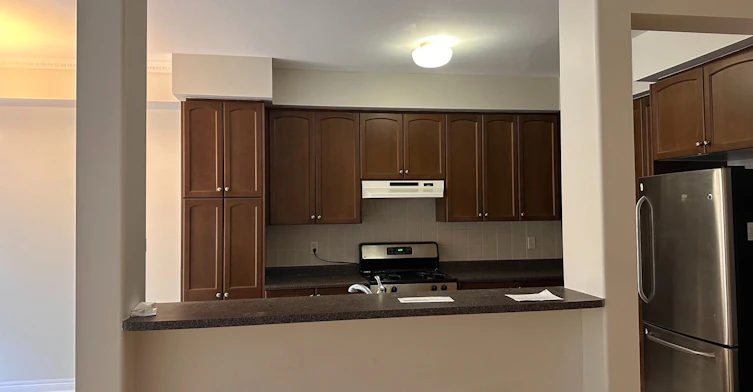 10-2295 Rochester Circle S, Oakville, ON, L6M 5C9 - 5