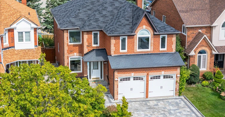 5217 Fallingbrook Drive, Mississauga, ON, L5V 1N7