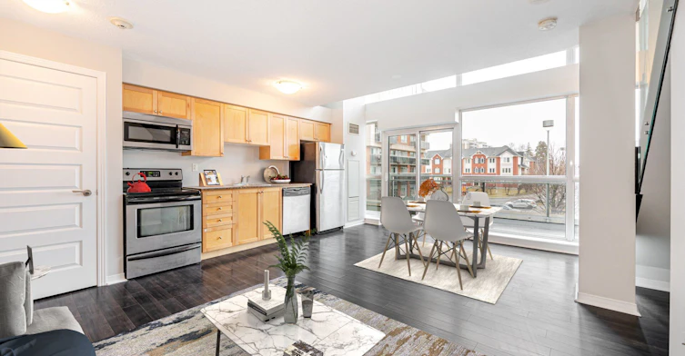 211-215 Queen Street E, Brampton, ON, L6W 0A9 - 11