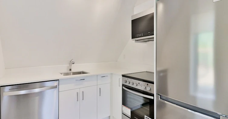 3-45 Brock Avenue, Toronto, ON, M6K 2K9 - 5
