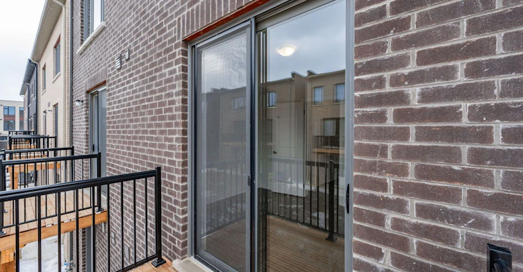 Main-23 Blackstone Street, Toronto, ON, M6L 0A5 - 10