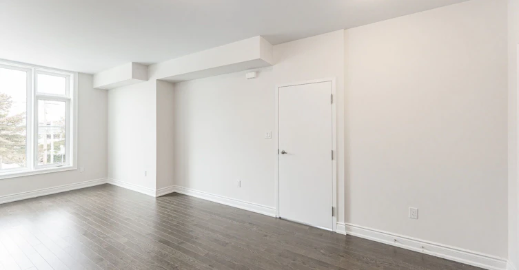 Main-23 Blackstone Street, Toronto, ON, M6L 0A5 - 5