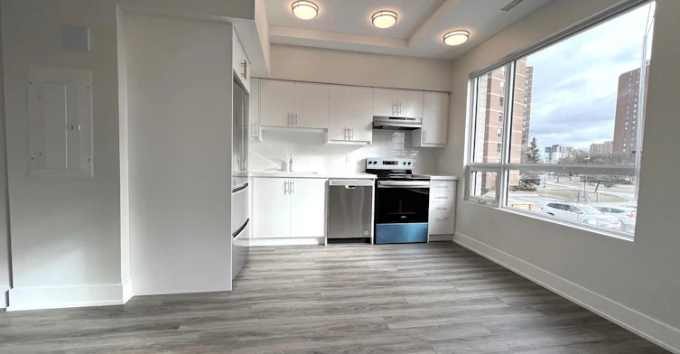 102-62 Dixfield Drive, Toronto, ON, M9C 3W1 - 9