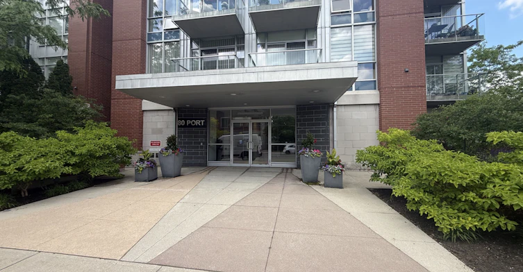 216-80 Port Street E, Mississauga, ON, L5G 4V6 - 32