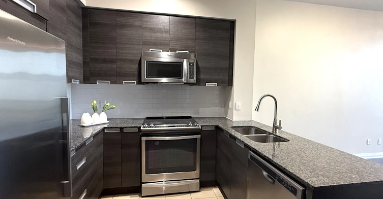 109-55 Eglinton Avenue W, Mississauga, ON, L5R 3P5 - 14