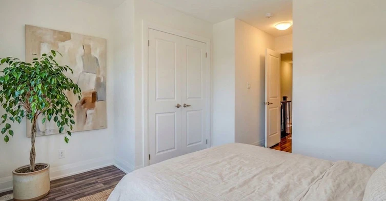 Upper-59 Creekbank Road, Toronto, ON, M6L 0A4 - 11