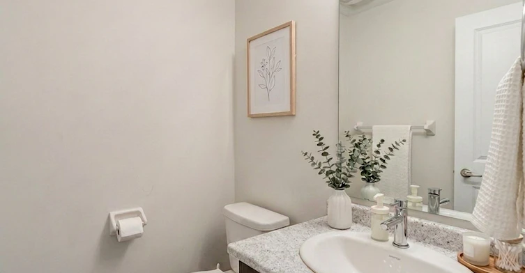 Upper-59 Creekbank Road, Toronto, ON, M6L 0A4 - 6