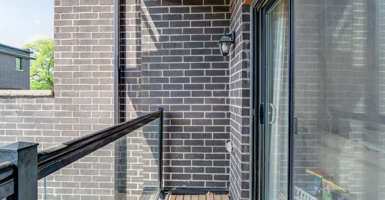 Upper-59 Creekbank Road, Toronto, ON, M6L 0A4 - 7