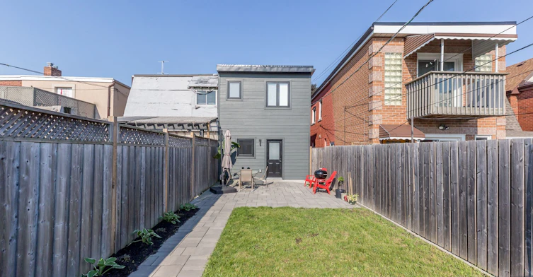 171 Gilbert Avenue, Toronto, ON, M6E 4W4 - 3