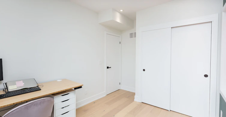 171 Gilbert Avenue, Toronto, ON, M6E 4W4 - 16