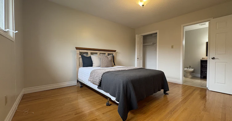 966 Lovingston Crescent, Mississauga, ON, L4W 3S7 - 15