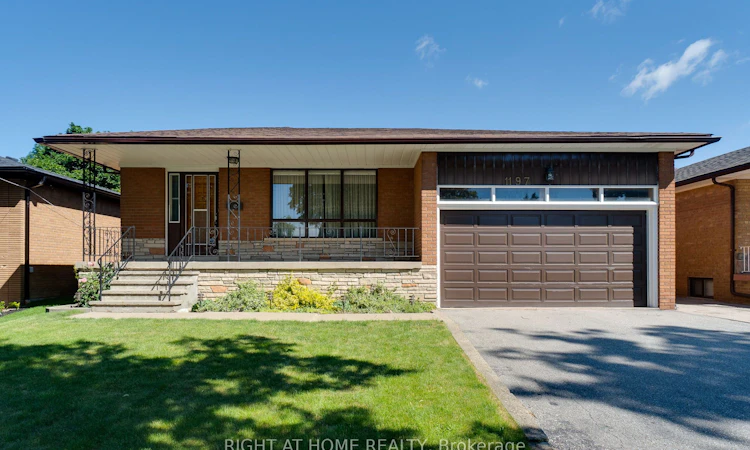 1197 Shamir Crescent