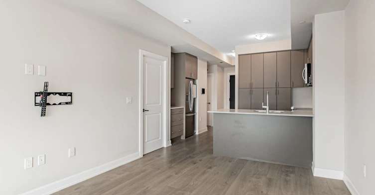 413-3200 William Coltson Avenue, Oakville, ON, L6H 7W6 - 12