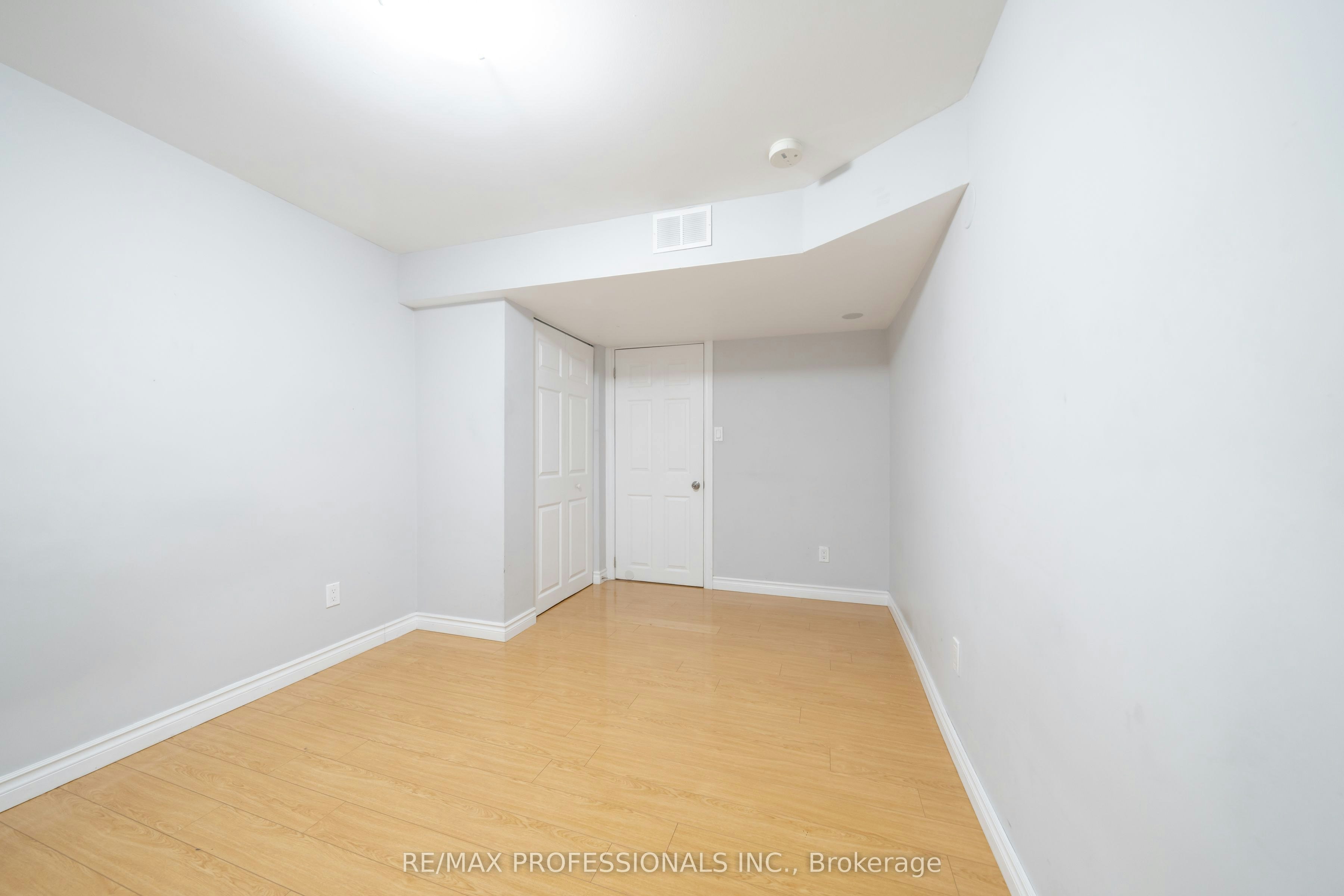 Bsmt-35A Bowie Avenue, Toronto, ON, M6E 2P2 - 10