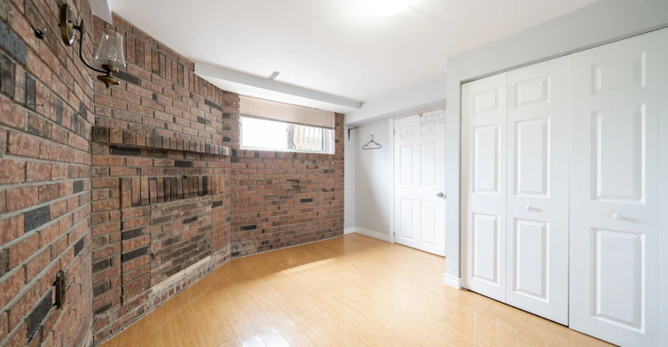 Bsmt-35A Bowie Avenue, Toronto, ON, M6E 2P2 - 7