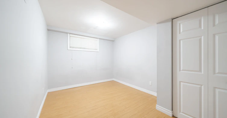 Bsmt-35A Bowie Avenue, Toronto, ON, M6E 2P2 - 9