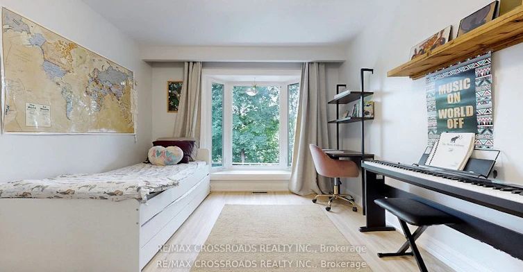12A Delroy Drive, Toronto, ON, M8Y 1M7 - 14