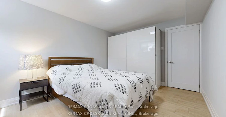 12A Delroy Drive, Toronto, ON, M8Y 1M7 - 29