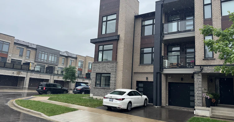 2518 Littlefield Crescent, Oakville, ON, L6M 4G3