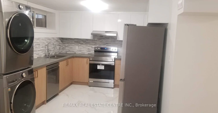 4 Continental Road W, Brampton, ON, L7A 2H5 - 4