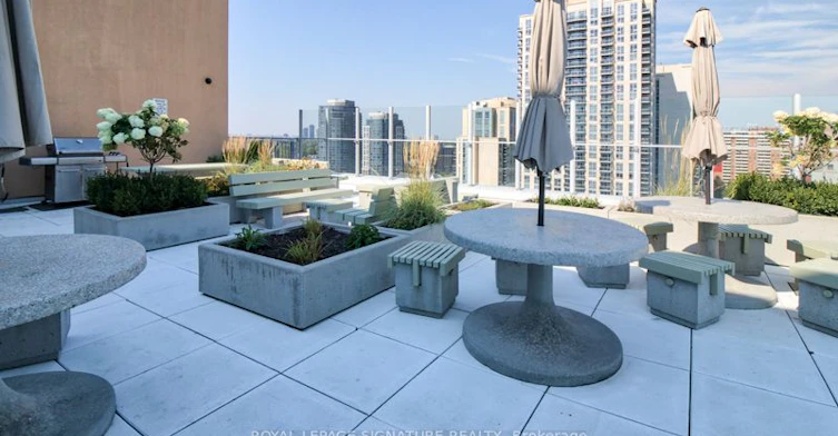 1113-2 Fieldway Road, Toronto, ON, M8Z 3L1 - 12