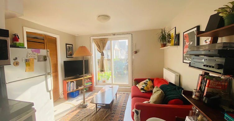 A-332 Salem Avenue, Toronto, ON, M6H 3C7 - 6