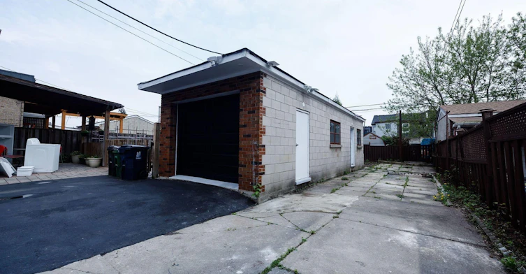 77 Hatherley Road, Toronto, ON, M6E 1V8 - 32