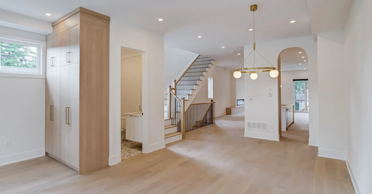 39 Wesley Avenue, Mississauga, ON, L5H 2M6 - 7