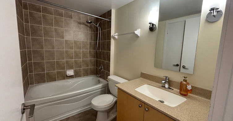 839-35 Viking Lane, Toronto, ON, M9B 0A2 - 4