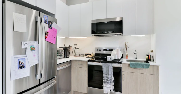 2-45 Brock Avenue, Toronto, ON, M6K 2K9 - 8