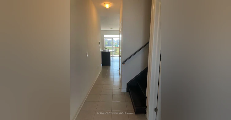 25 Hogan Manor Drive, Brampton, ON, L7A 4V3 - 3