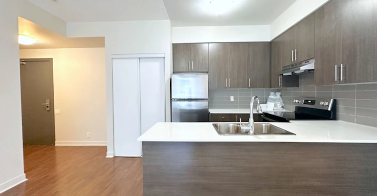 1002-188 Clark Boulevard, Brampton, ON, L6T 0J2 - 2