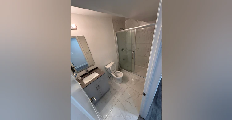 4 Bachelor Street, Brampton, ON, L7A 5B1 - 4