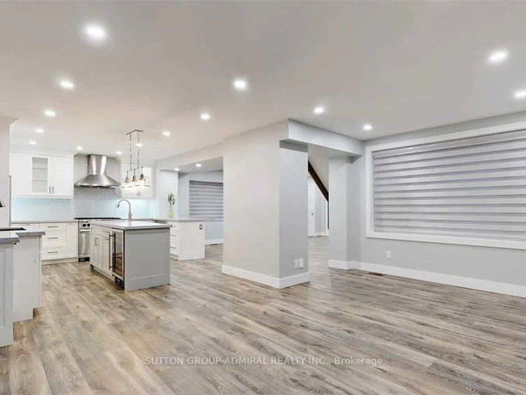 5 Donnybrook Lane, Toronto, ON, M9A 2V2 - 9