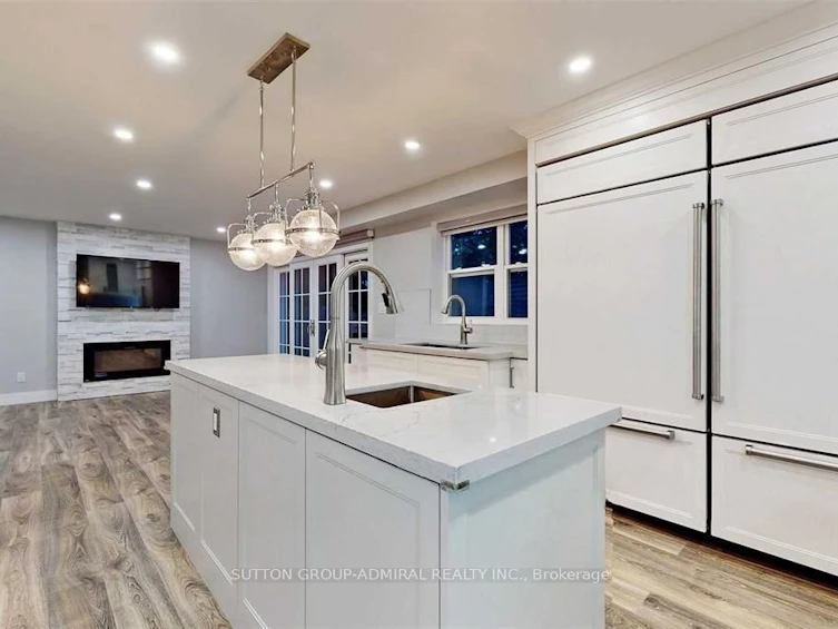 5 Donnybrook Lane, Toronto, ON, M9A 2V2 - 14