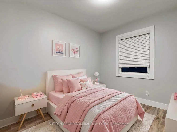 5 Donnybrook Lane, Toronto, ON, M9A 2V2 - 29