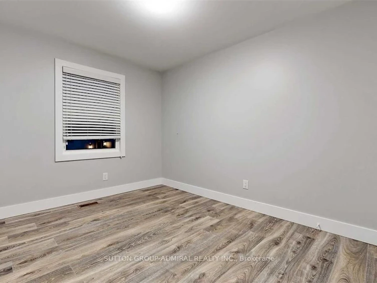 5 Donnybrook Lane, Toronto, ON, M9A 2V2 - 28