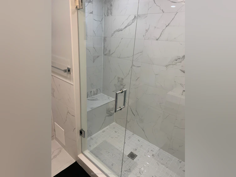 5 Donnybrook Lane, Toronto, ON, M9A 2V2 - 43