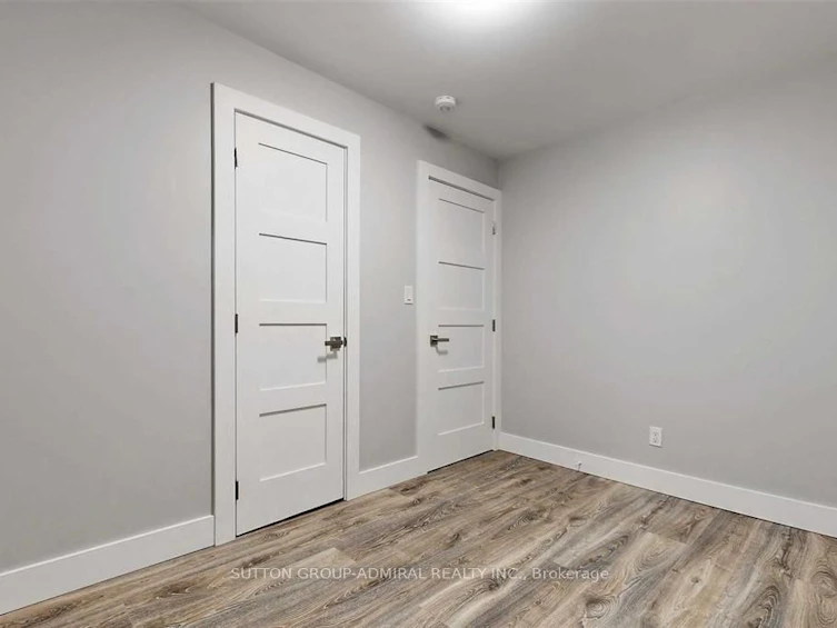 5 Donnybrook Lane, Toronto, ON, M9A 2V2 - 34