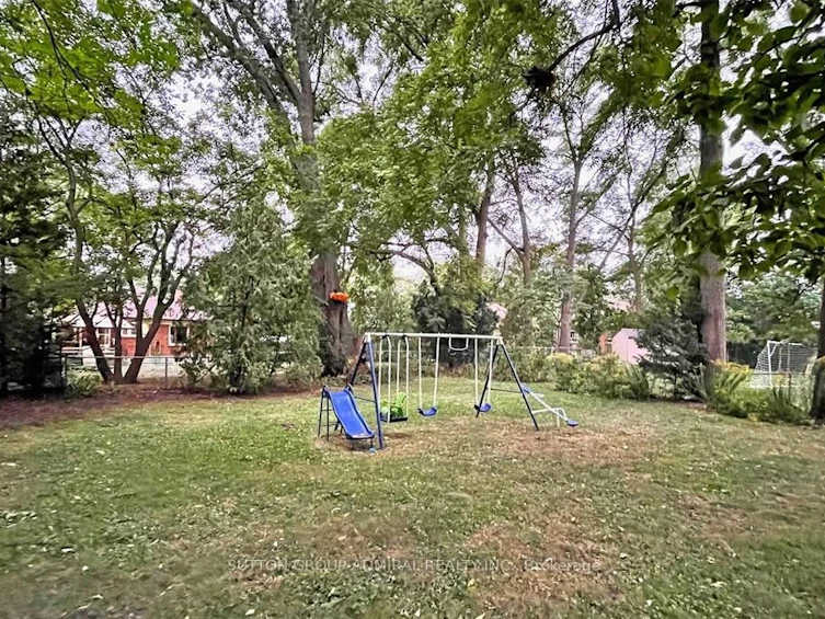 5 Donnybrook Lane, Toronto, ON, M9A 2V2 - 49