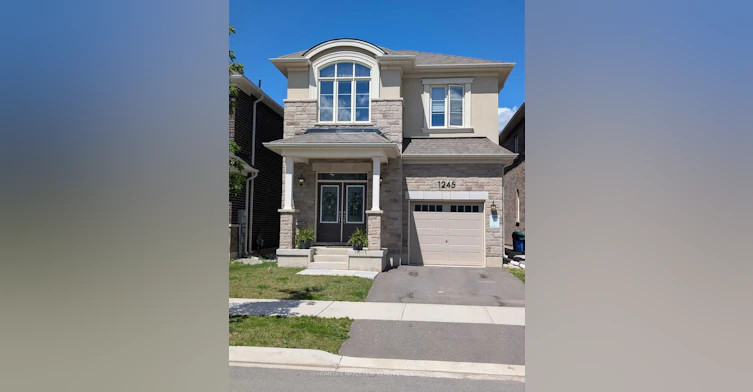 1245 Muskoka Heights, Milton, ON, L9E 1Z1 - 2