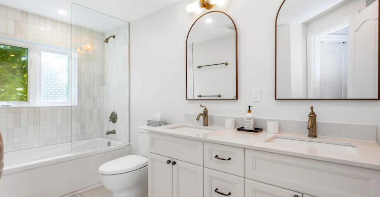 16 Lightbourn Avenue, Toronto, ON, M6H 3P3 - 34