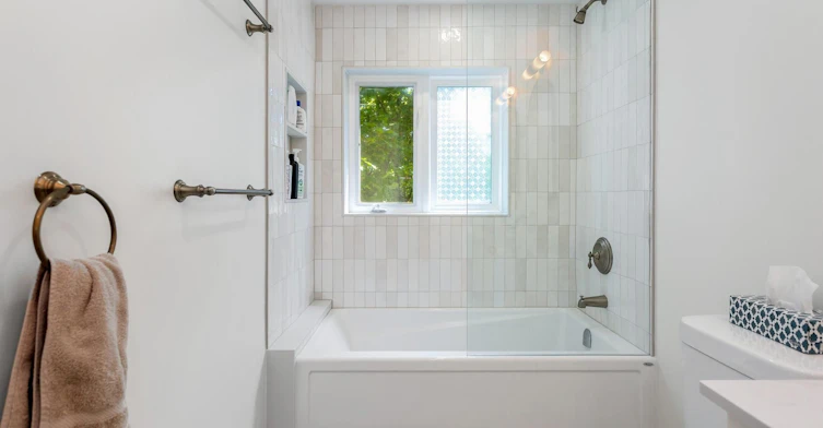 16 Lightbourn Avenue, Toronto, ON, M6H 3P3 - 35