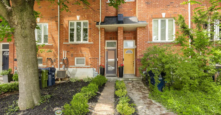 16 Lightbourn Avenue, Toronto, ON, M6H 3P3 - 2